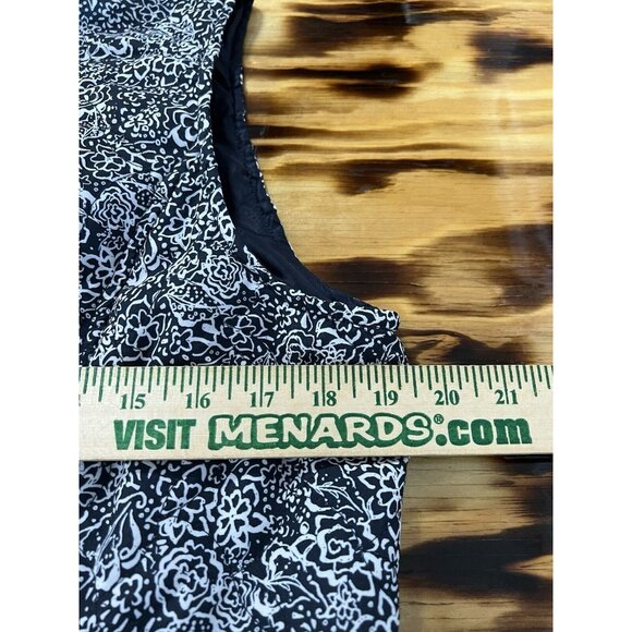 CHRISTOPHER & BANKS WOMEN'S Floral QUILTED ZIPPER FRONT VEST Size Medium Classic - Picture 4 of 12